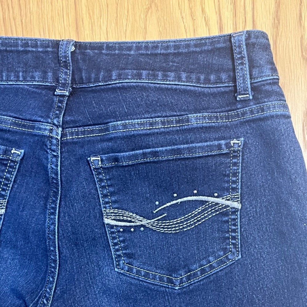 Riders by Lee Bootcut Jeans Womens 8M Dark Blue Mid Rise Classic Denim 130N439
